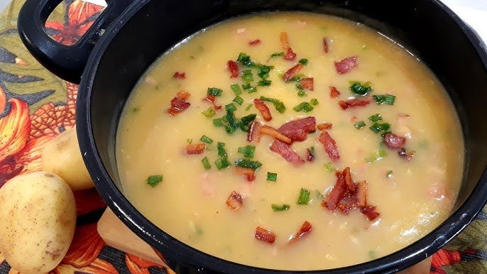Caldo Cremoso de Batata com Bacon, Linguiça e Queijo!