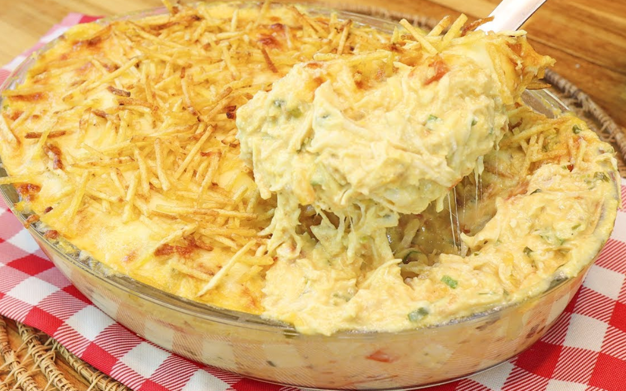 A Família Vai Amar Esse Fricassê de Frango Cremoso que Derrete na Boca!