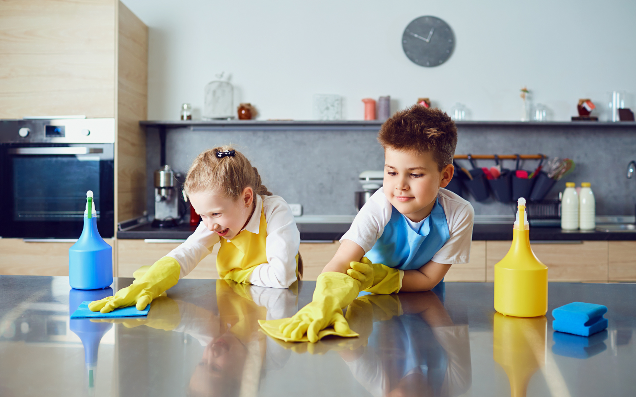 Dicas de Limpeza Verde: Produtos Caseiros Seguros para Crianças e Pets