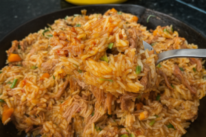 como fazer Arroz de Fraldinha Desfiada Que Todo Mundo Adora e Sente o Sabor Caseiro!