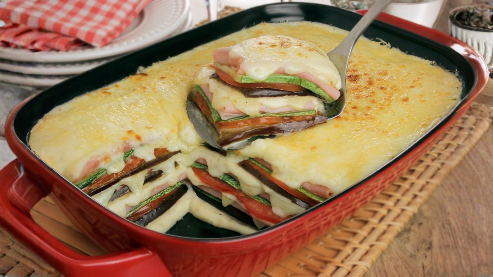 Fiz essa Lasanha de Legumes com Molho Branco Tão Cremosa que Meu Marido Disse: “Amor, Pode Fazer Isso Todo Dia!”