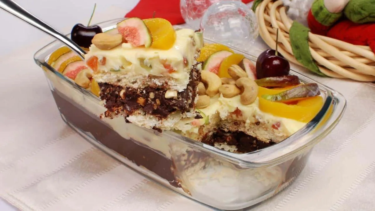 Fiz Esse Pavê Natalino Preto e Branco e a Família Inteira Pediu Bis na Ceia – Impossível Parar na Primeira Colherada!