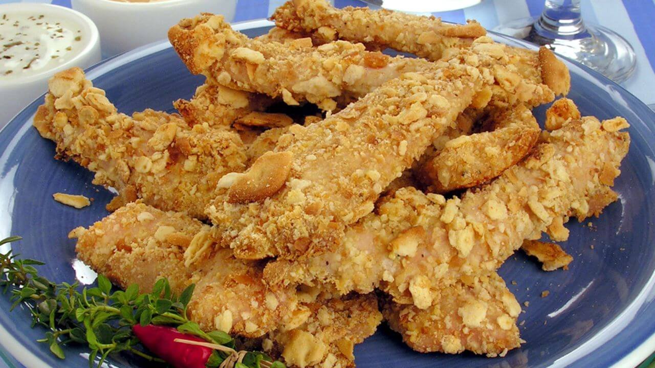 Frango Frito em tiras Crocante por fora e suculento por dentro