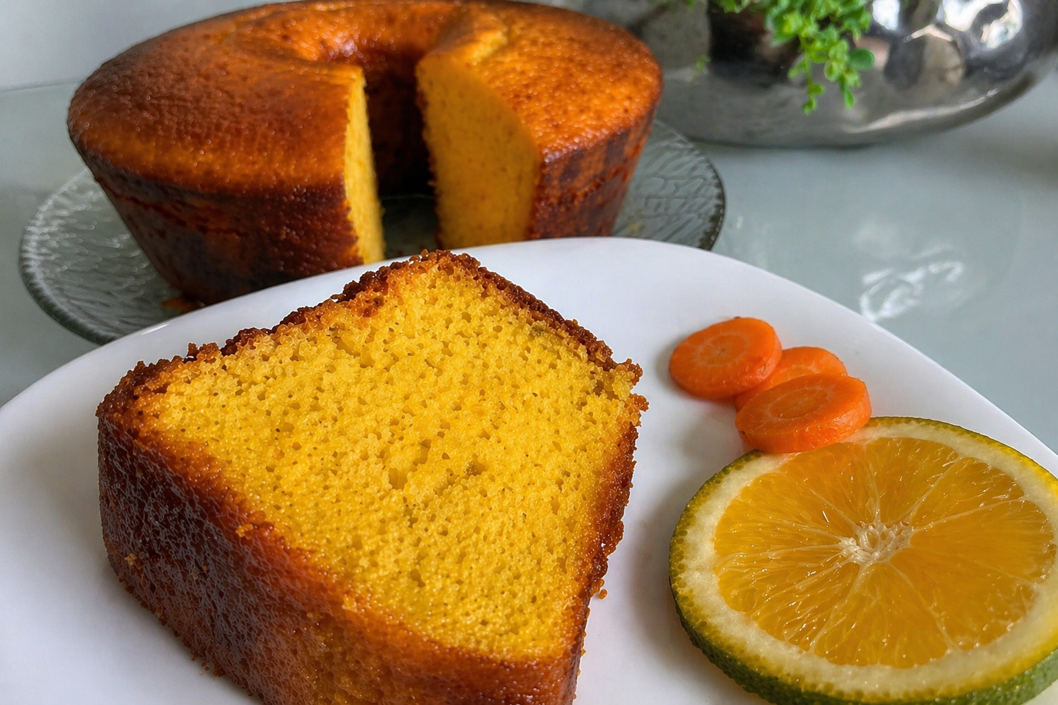 bolo de cenoura com laranja muito fácil de fazer