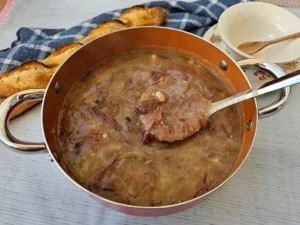 Caldo de aipim com Carne Seca delicioso e irresistível!