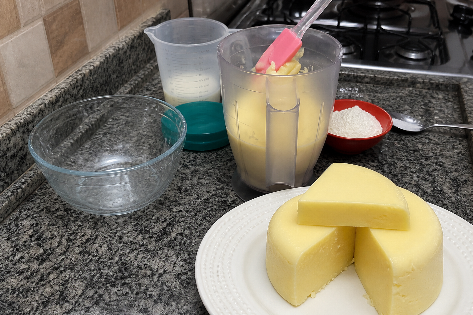 Queijo Canastra Caseiro Tão Cremoso e Firme que Parece de Queijaria!